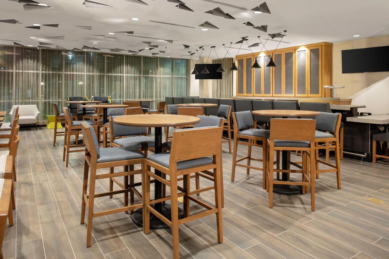 Towneplace Suites By Marriott Orlando Airport Esterno foto